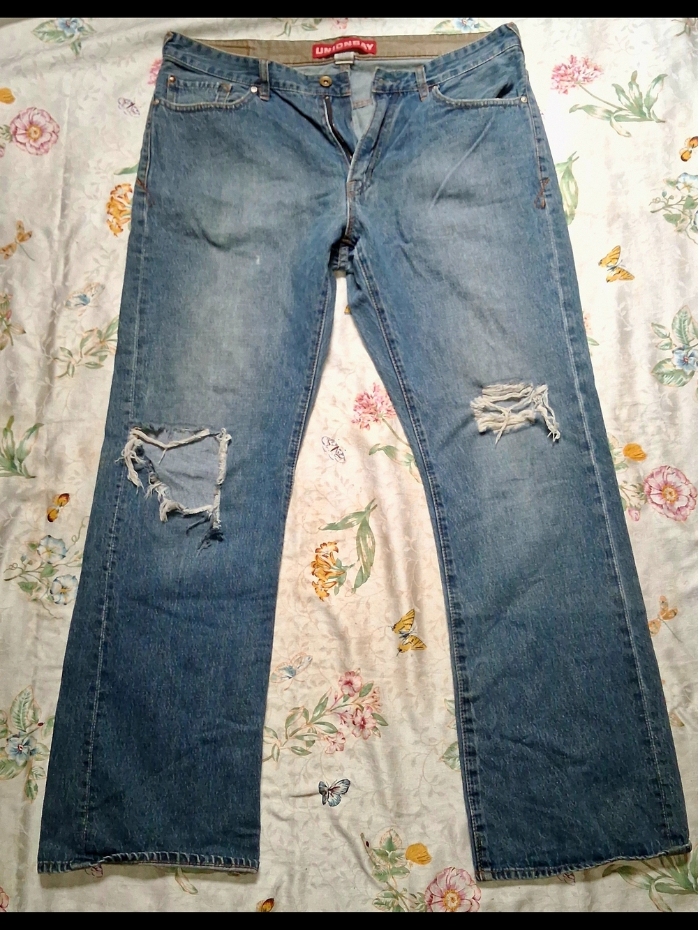 UNIONBAY Men's Blue Distressed Straight-Leg Jeans